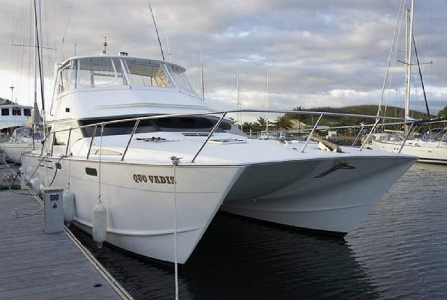 Powercat Charters New Caledonia